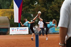 Číst dál:  MČR dvojic žen 2016