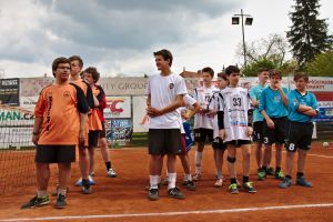 Číst dál: Krajský přebor trojic mládeže v Čelákovicích.